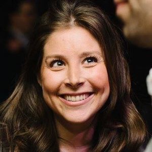 Meet your Posher, Laina